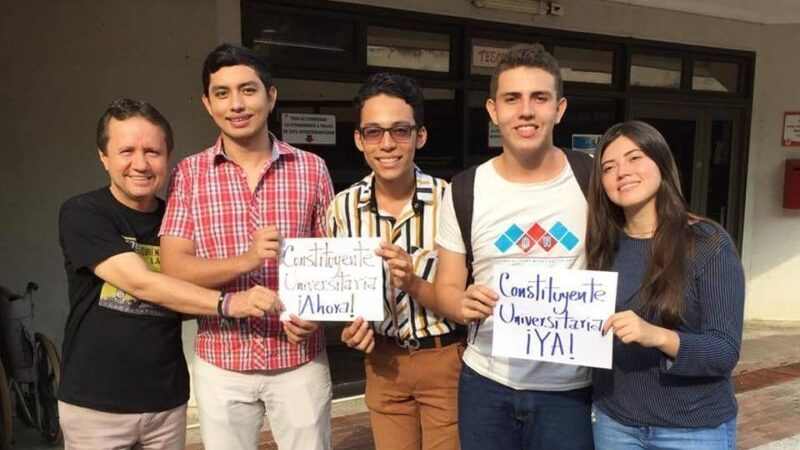 Líderes estudiantiles y profesorales de la Universidad Surcolombiana unen esfuerzos para convocar una Constituyente Universitaria para reformar el Estatuto General de la institución