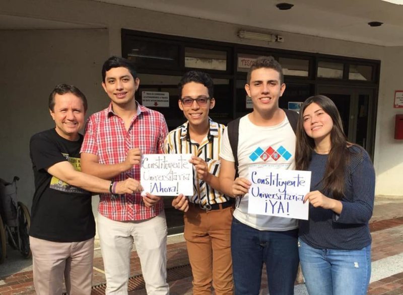 Líderes estudiantiles y profesorales de la Universidad Surcolombiana unen esfuerzos para convocar una Constituyente Universitaria para reformar el Estatuto General de la institución