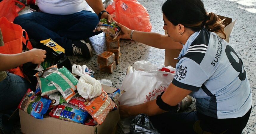 Juntos, granito a granito
